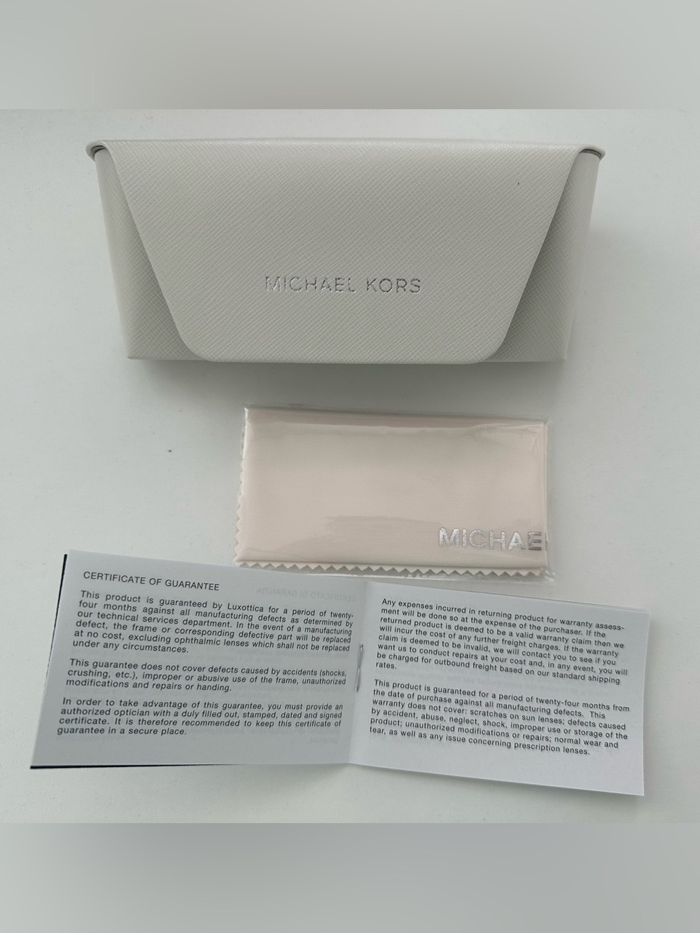 ✨NEW✨ Michael Kors Glasses Case in White
